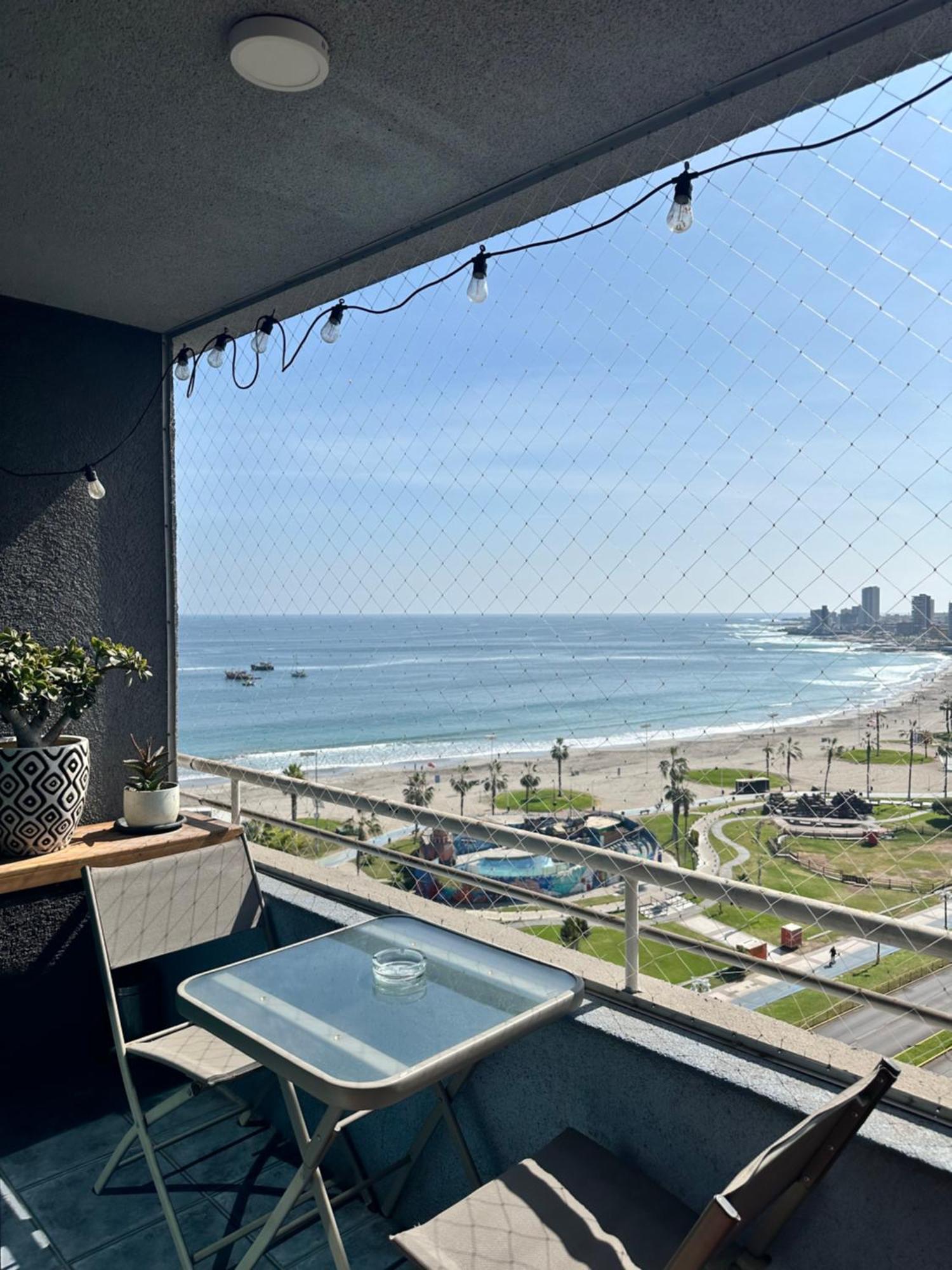 Frente Al Mar, Zona Exclusiva De Apartamento *